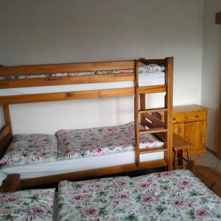 A-Privat Hotel Liptovsky Mikulas Luaran gambar