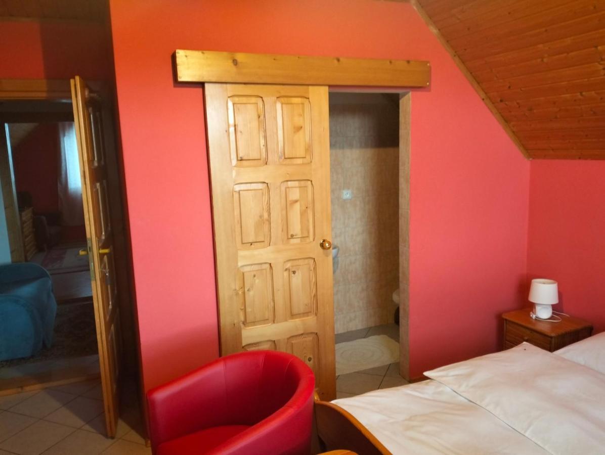 A-Privat Hotel Liptovsky Mikulas Luaran gambar